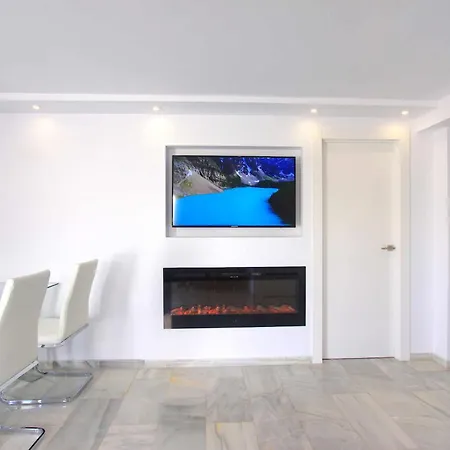 דירה Modern Penthouse Frontline Urbanisation מארבלה
