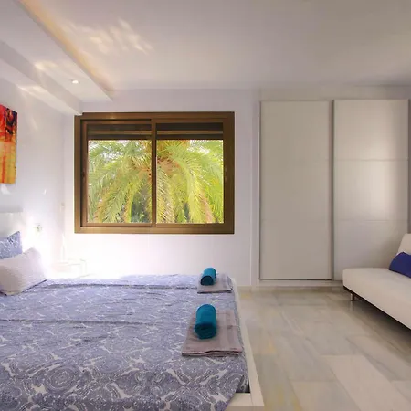 Apartment Modern Penthouse Frontline Urbanisation