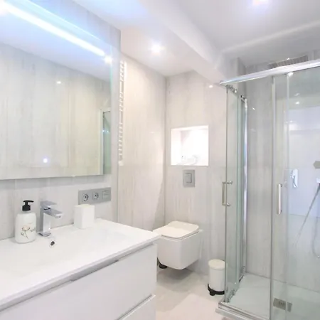 Modern Penthouse Frontline Urbanisation Marbella