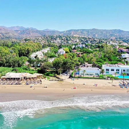 Modern Penthouse Frontline Urbanisation * Marbella