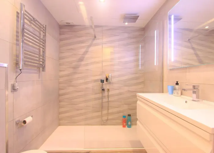 Modern Penthouse Frontline Urbanisation * Marbella