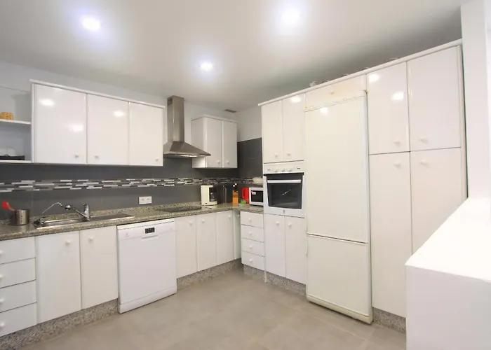 Modern Penthouse Frontline Urbanisation * Marbella