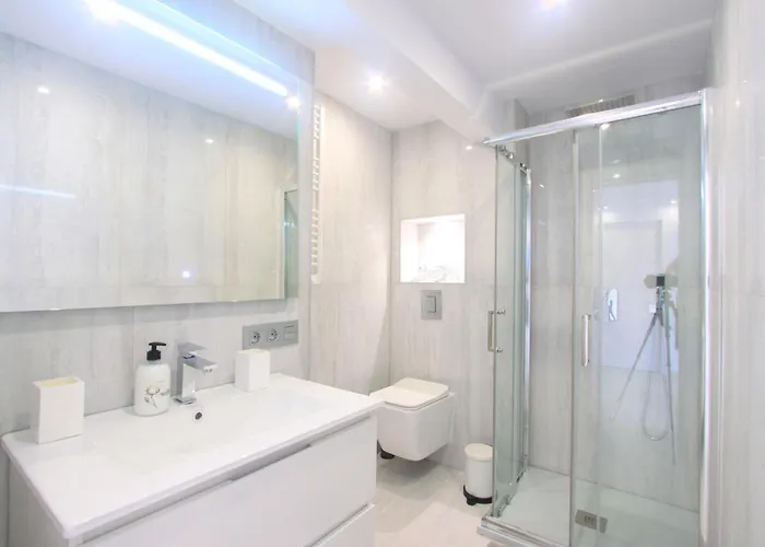 Modern Penthouse Frontline Urbanisation Marbella