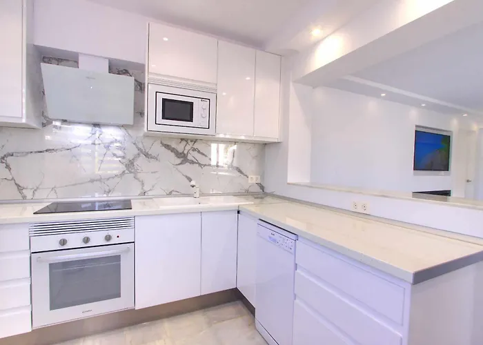Modern Penthouse Frontline Urbanisation Apartment Marbella