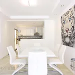 Modern Penthouse Frontline Urbanisation Marbella