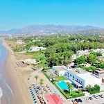 Modern Penthouse Frontline Urbanisation Marbella