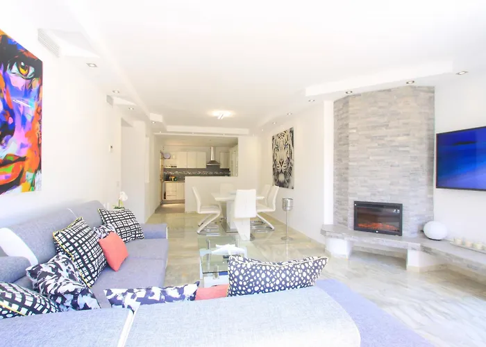 Modern Penthouse Frontline Urbanisation Апартаменти