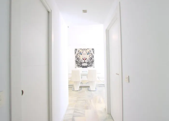 Апартаменти Modern Penthouse Frontline Urbanisation