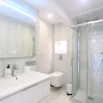 Modern Penthouse Frontline Urbanisation ماربيا
